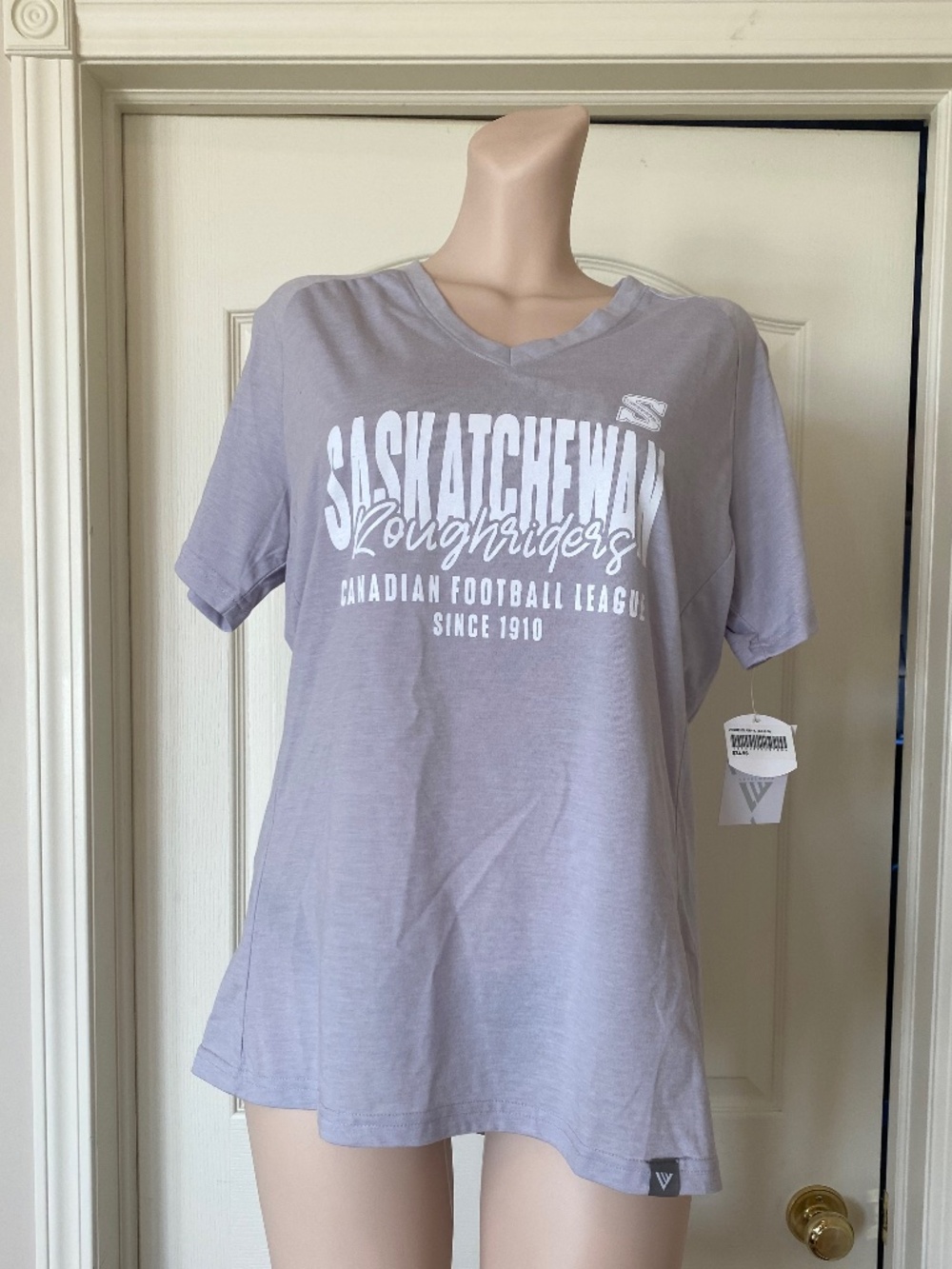 Saskatchewan Roughriders T Shirt, Large,NWT